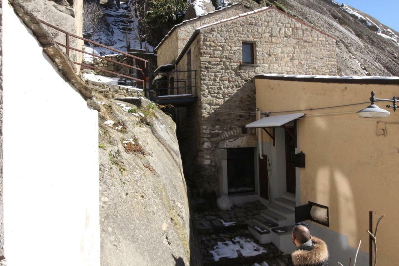 Mirutt Home Castelmezzano Exterior photo